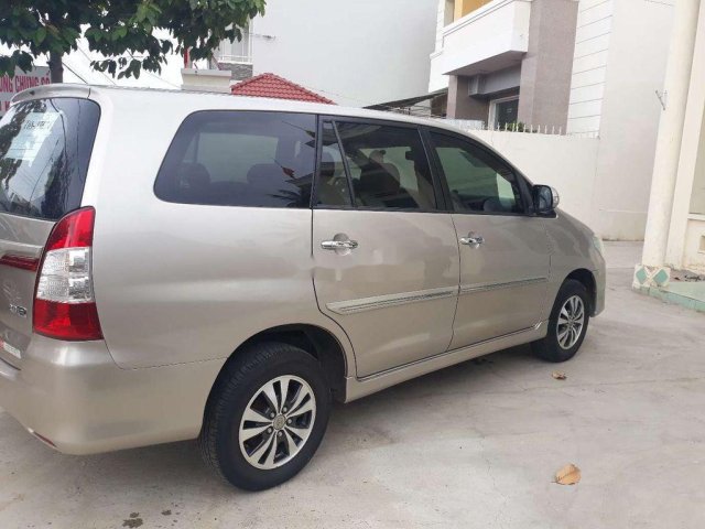 Bán ô tô Toyota Innova 2015 chính chủ giá cạnh tranh