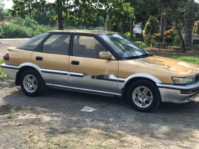 Cần bán lại xe Toyota Corolla 1.3MT năm 1989, nhập khẩu số sàn giá cạnh tranh0