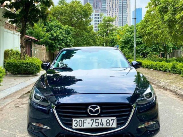 Cần bán Mazda 3 năm sản xuất 2018, màu xanh cavansai