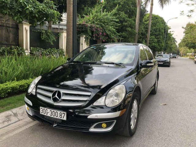 Bán Mercedes R350 sản xuất 2007, màu đen, xe nhập