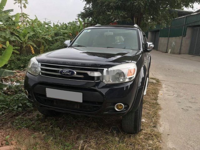 Cần bán Ford Everest đời 2015 còn mới, giá tốt0