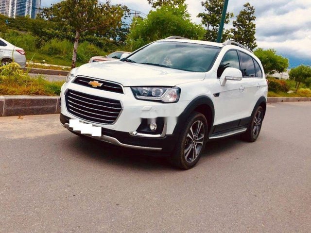 Bán Chevrolet Captiva đời 2017, màu trắng, 573 triệu