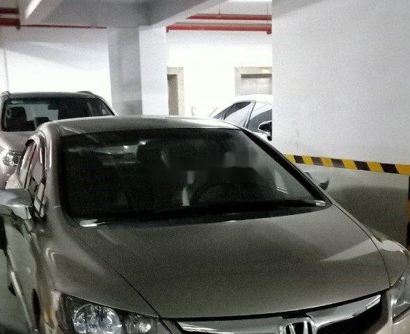 Cần bán Honda Civic năm sản xuất 2009, màu bạc như mới 