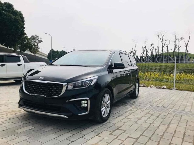 Kia Sedona 2.2, máy dầu tự động, ưu đãi 70tr