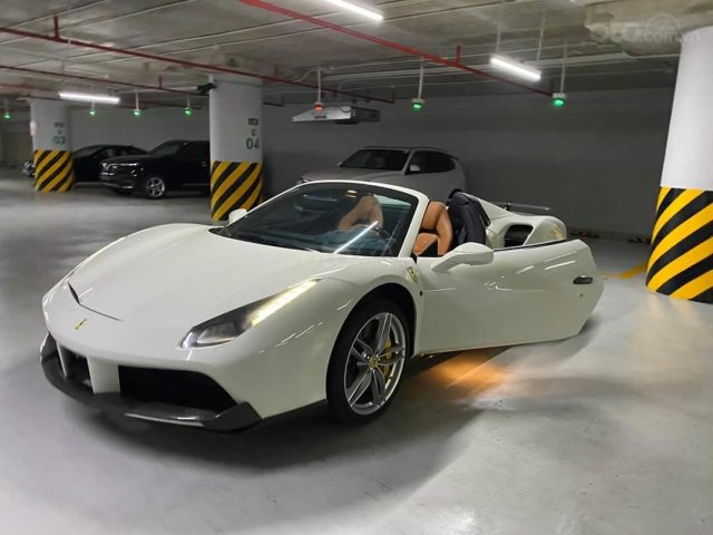 Xe Ferrari Ferrari- 488Spider (Mui trần) 0