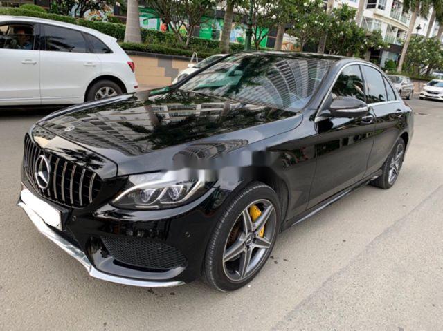 Bán Mercedes C300 AMG năm 2015, màu đen chính chủ