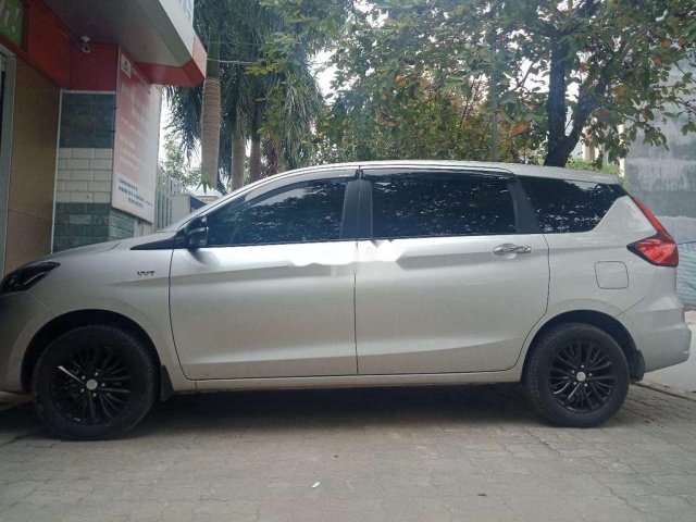 Cần bán gấp Suzuki Ertiga đời 2019, màu bạc, xe nhập chính chủ, 500 triệu