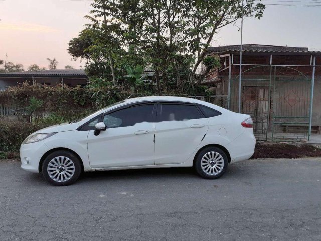 Bán ô tô Ford Fiesta năm 2012, nhập khẩu nguyên chiếc còn mới0