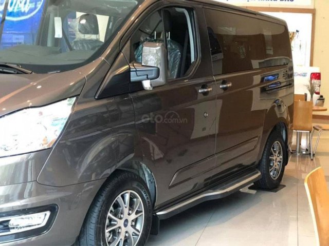 Bán xe Ford Tourneo năm 2019, ưu đãi hấp dẫn0