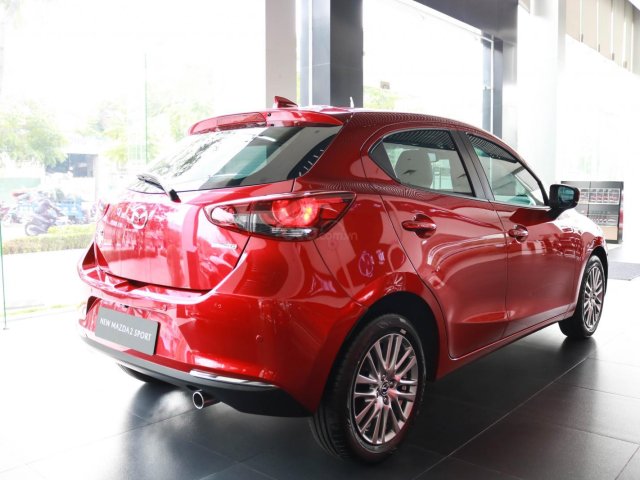 Mazda 2 2020 1.5 Premium màu đỏ giao liền, ưu đãi đến 20 triệu, giá tốt nhất Quận 12