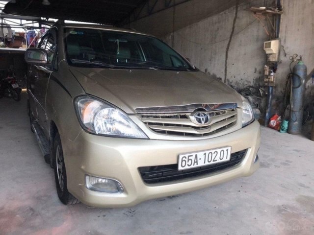 Bán Toyota Innova sản xuất 2006, giá chỉ 195 triệu