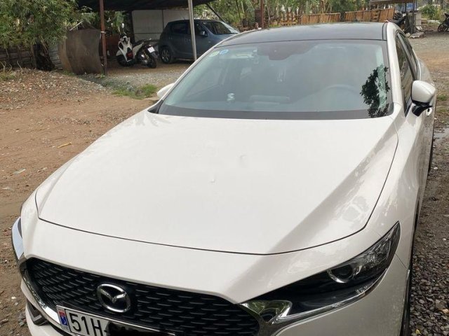 Cần bán Mazda 3 sản xuất 2019, màu trắng còn mới, 730 triệu