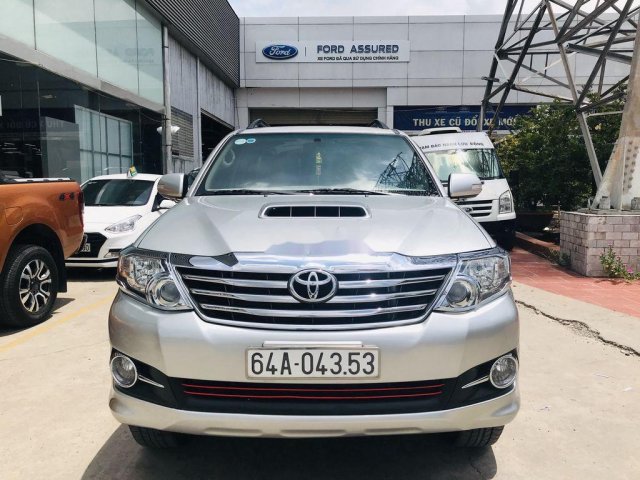 Bán Toyota Fortuner đời 2015, màu bạc, chính chủ, 749 triệu0