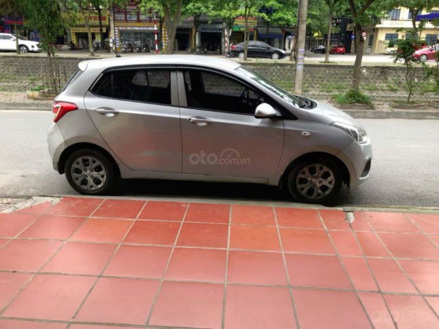 Bán Hyundai Grand i10 2016, màu bạc, nhập khẩu nguyên chiếc còn mới 0