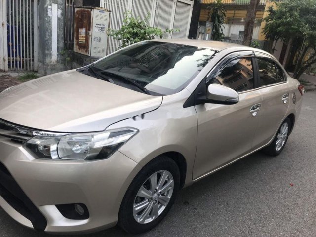 Bán Toyota Vios sản xuất năm 2015, số sàn, giá tốt