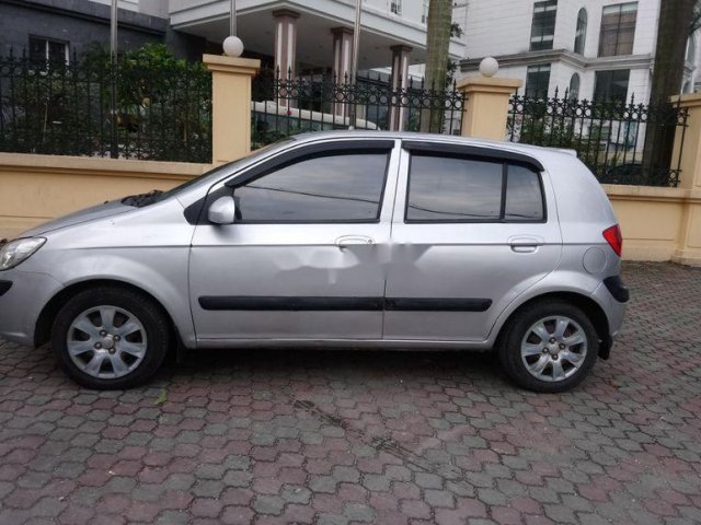 Cần bán gấp Hyundai Getz năm sản xuất 2009, màu bạc, nhập khẩu0