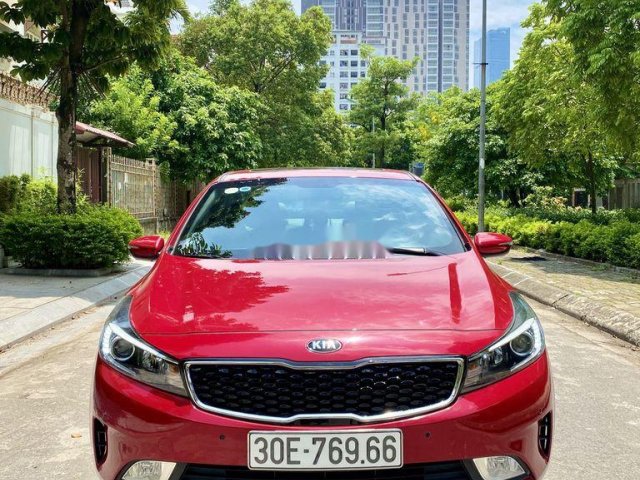 Cần bán gấp Kia Cerato 1.6 AT đời 2017 còn mới, 555 triệu0