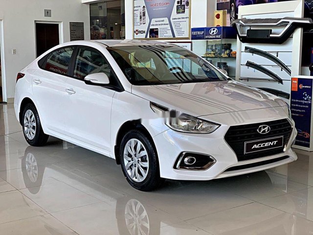 Bán xe Hyundai Accent năm 2020, màu trắng giá cạnh tranh0