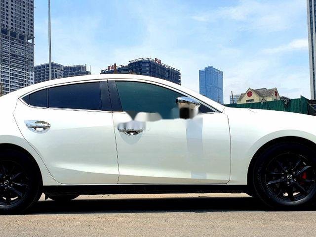 Bán Mazda 3 sản xuất năm 2016, màu trắng, giá 539tr0