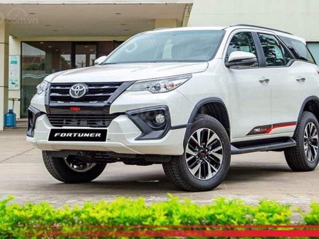 Bán xe Toyota Fortuner TRD 2020 lắp ráp - Giảm ngay 120 triệu - Hỗ trợ giảm 50% phí TB - Trả góp lãi suất cực thấp 1,99%