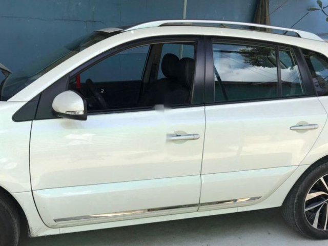 Bán Renault Koleos AWD AT sản xuất năm 2015, màu trắng, nhập khẩu nguyên chiếc xe gia đình0