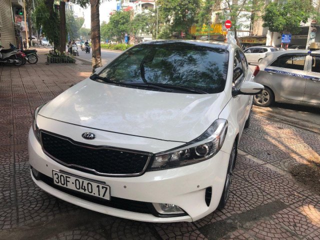 Bán Kia Cerato đời 2016, màu trắng, giá tốt0