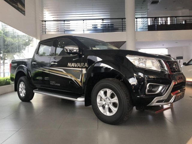 Bán Nissan Navara EL đời 2019, màu đen, xe nhập0