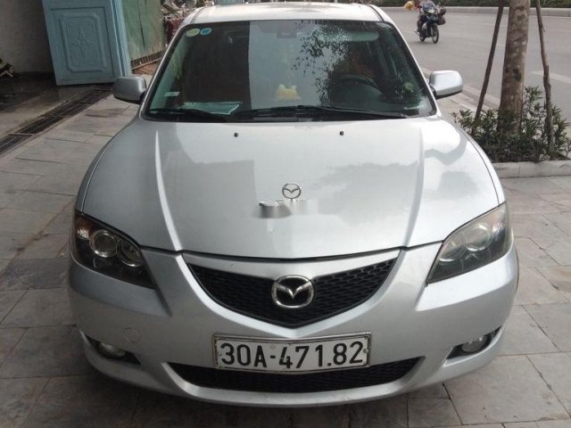 Bán xe Mazda 3 2004, màu bạc, 215tr0
