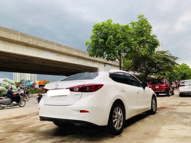 Bán Mazda 3 1.5AT năm sản xuất 2016, màu trắng, giá chỉ 545 triệu0