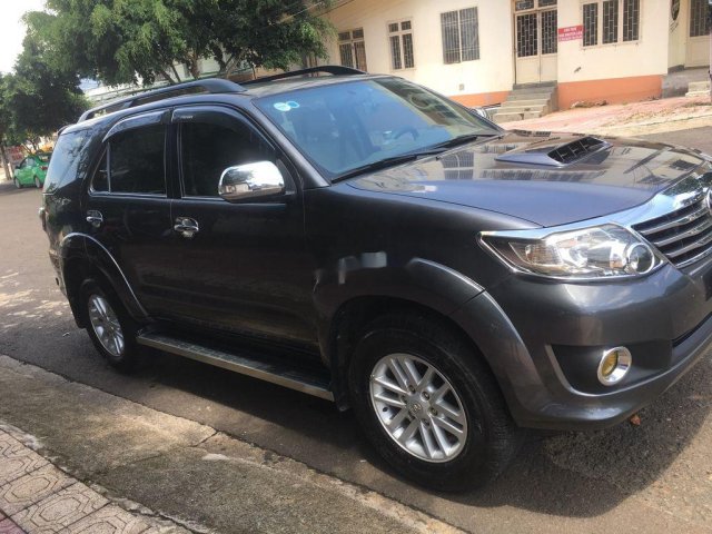 Cần bán gấp Toyota Fortuner 2013 còn mới