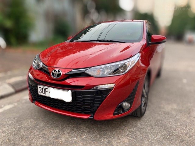 Bán Toyota Yaris 1.5G năm sản xuất 2018, màu đỏ, xe nhập