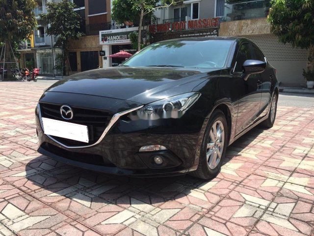 Cần bán xe Mazda 3 đời 2015, màu đen như mới0