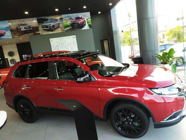 Bán Mitsubishi Outlander sản xuất 2019, màu đỏ, xe nhập