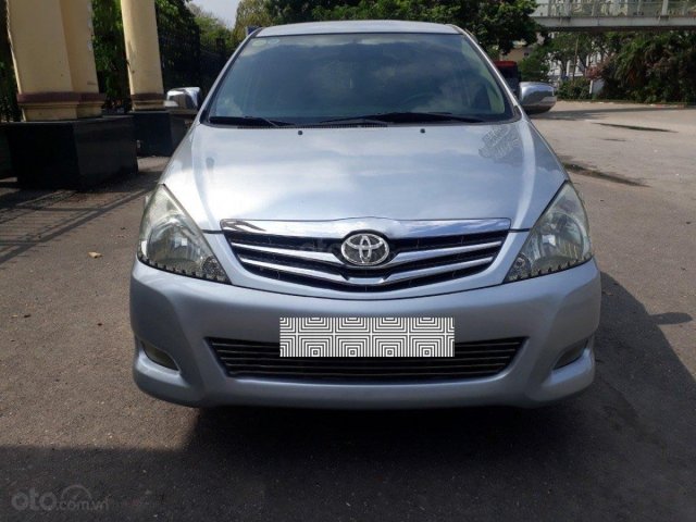 Bán Toyota Innova V năm 2008, màu bạc còn mới