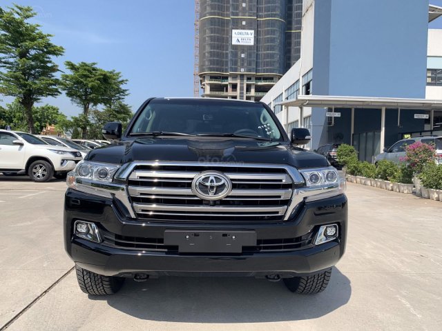 Toyota LandCruiser V8 2020 nhập khẩu Nhật Bản nội thất da bò - Sẵn xe giao sớm - Trả góp 80%