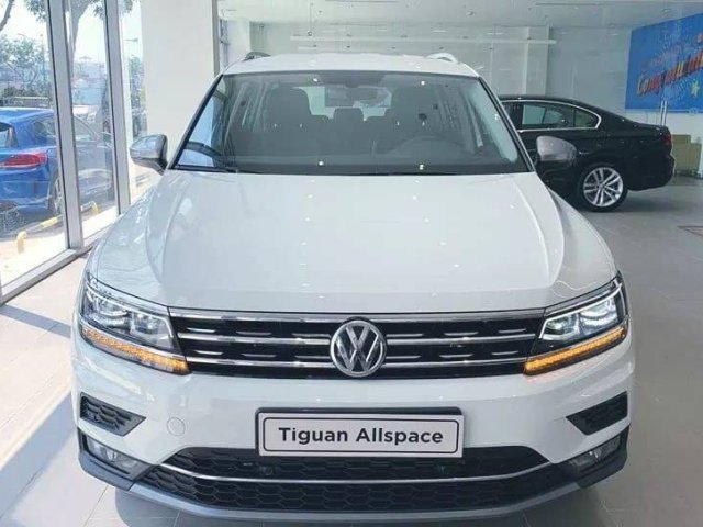 Bán Volkswagen Tiguan 2018, màu trắng, nhập khẩu nguyên chiếc