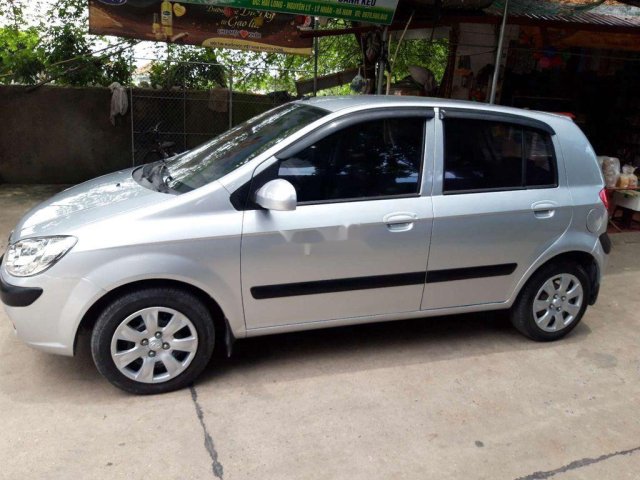 Cần bán lại xe Hyundai Getz đời 2009, màu bạc, nhập khẩu xe gia đình