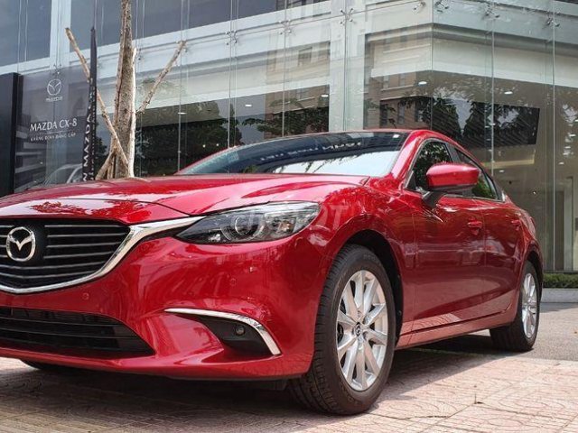 Ưu đãi giảm giá sâu với chiếc Mazda 6 Deluxe đời 2020, có sẵn xe, giao nhanh toàn quốc