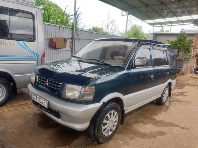 Cần bán Mitsubishi Jolie năm 1999, màu xanh lam, giá 79tr