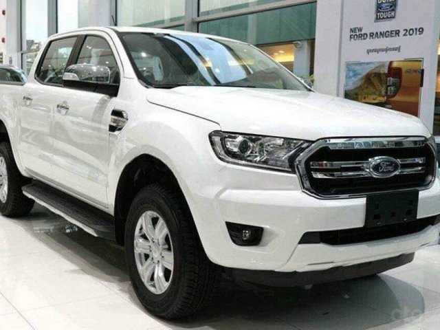 Bán Ford Everest sản xuất 2020, màu trắng, xe nhập 0