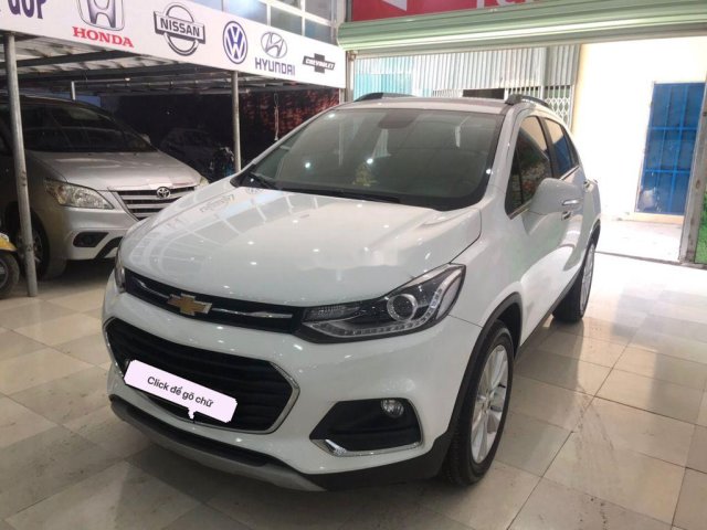 Bán xe Chevrolet Trax năm 2017, màu trắng, nhập khẩu nguyên chiếc