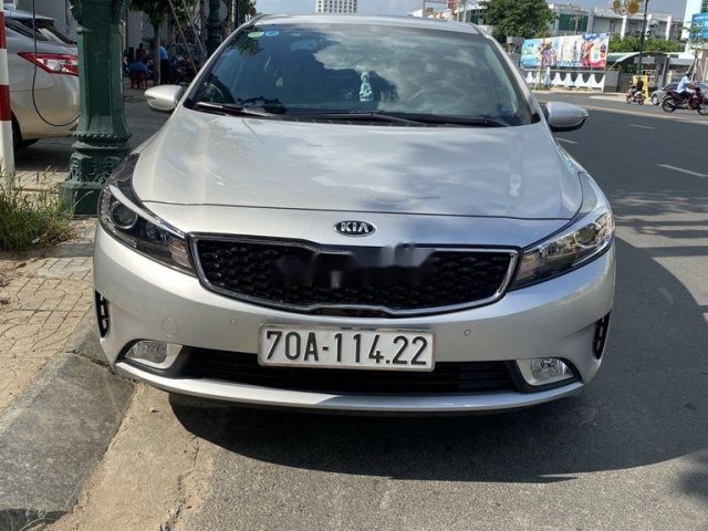 Cần bán lại xe Kia Cerato 1.6 AT năm sản xuất 2016 còn mới 0