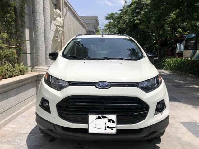 Cần bán Ford EcoSport Titanium sản xuất 2018, màu trắng0