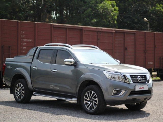 Cần bán Nissan Navara đời 2016, màu xám, xe nhập, chính chủ