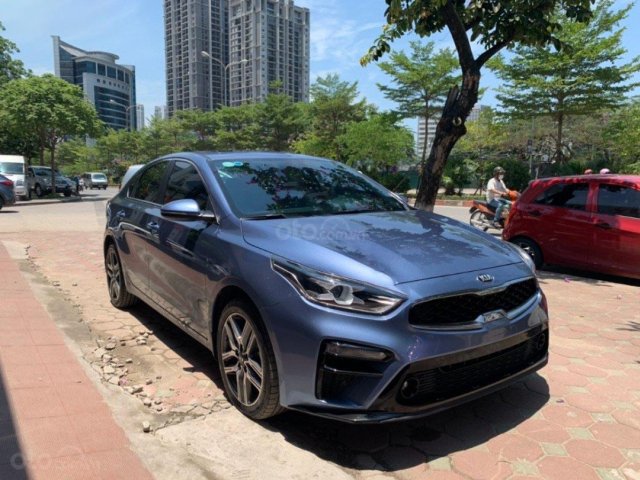 Bán Kia Cerato 2.0 AT Premium 2019, màu xanh lam, giá 688tr0