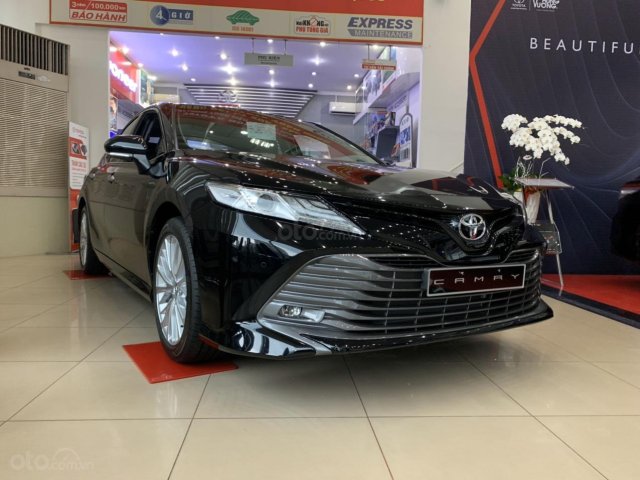 Cần bán Toyota Camry 2.5 Q đời 2020, màu đen, nhập khẩu nguyên chiếc