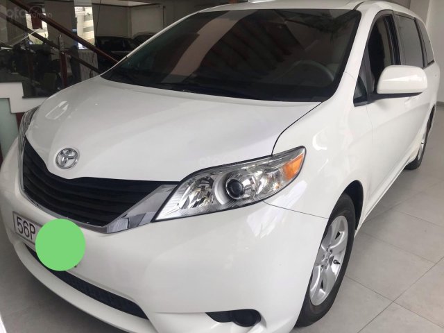 Bán Toyota Sienna LE sản xuất 2010 xe đẹp như xe thùng hàng hiếm cam kết chất lượng bao kiểm tra hãng