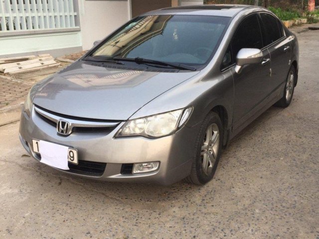 Cần bán Honda Civic 2.0 AT 2008, màu bạc, giá tốt0