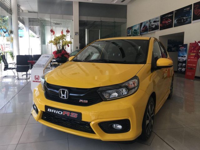 Bán Honda Brio đời 2020, màu vàng, nhập khẩu  