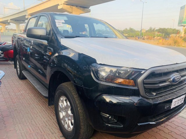 Ford Ranger XLS MT 4x2 (1 cầu số sàn) model 2020, trả góp 85% giá rẻ nhất Sài Gòn